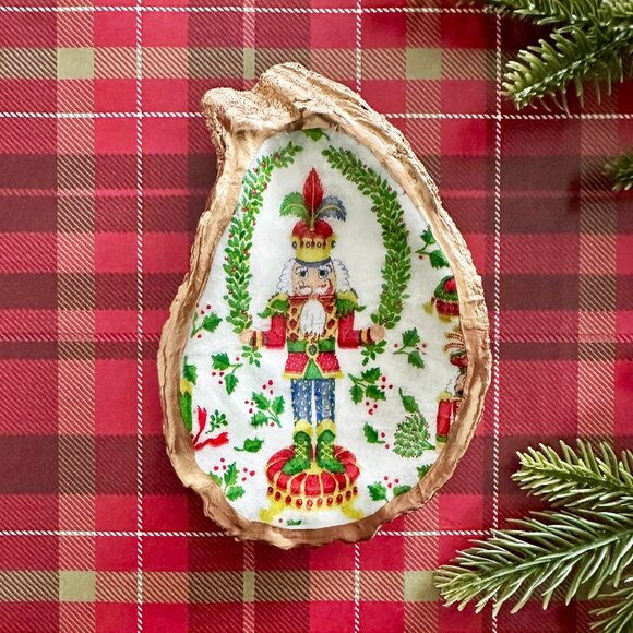 Handmade Other - NWT Large Oyster Shell Nutcracker Decorative Dish